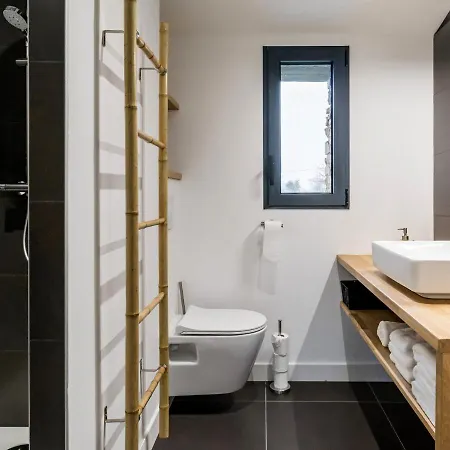 Ancienne Grange Renovee Pres De Nantes Avec Spa Et Jardin - Fr-1-306-1233 بيت للعطل *